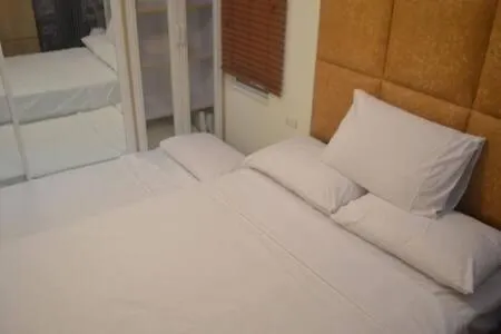Bed and breakfast 1 Bedroom For Rent South Zinnia Tower Quezon City Philippines